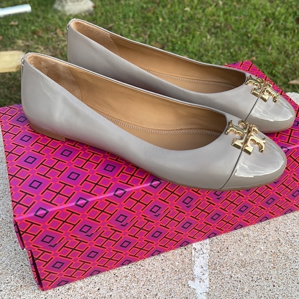 Brand new Tory Burch flat - Picture 2 of 5